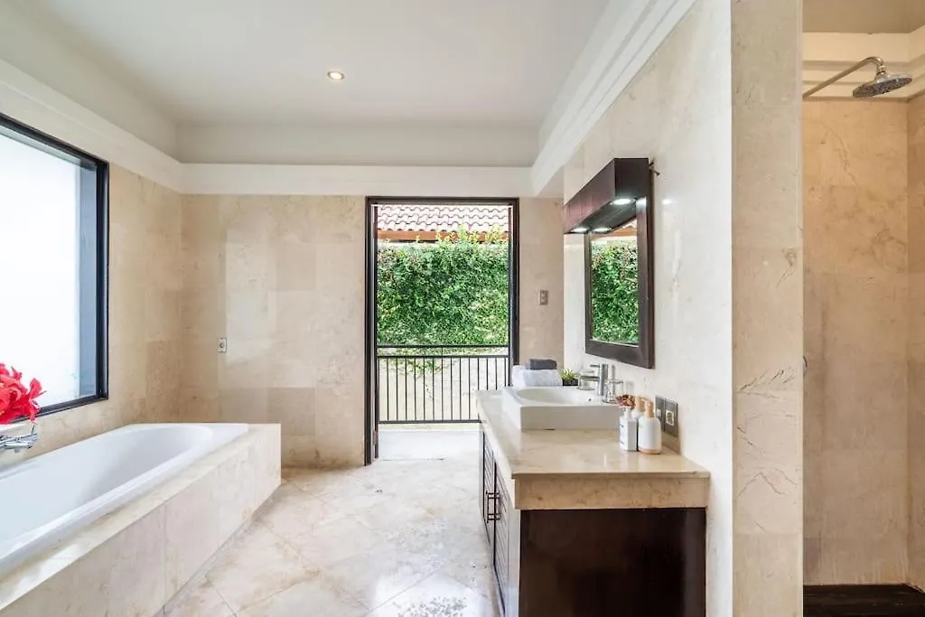 Cometa Prime 3Br Private Pool Luxury Villa Seminyak Indonesia